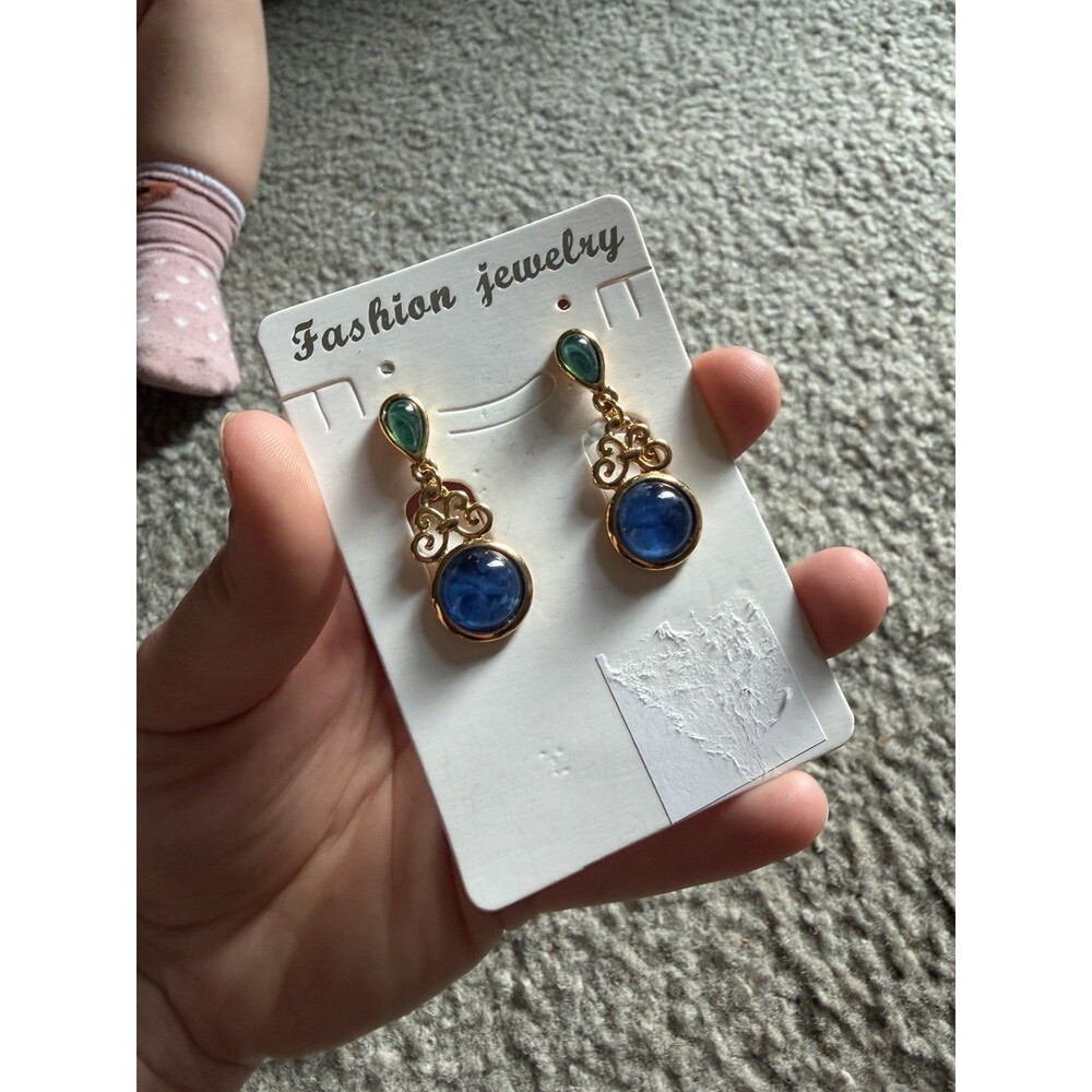 Vintage Trifari Clip On Dangle Earrings Blue And Green Stones